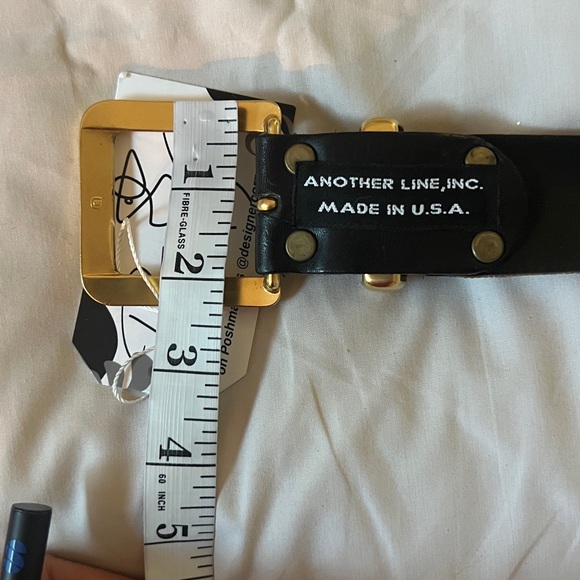 VTG Another Line, USA, Shiny Metallic Embossed Gold Belt, Stunning, size Med